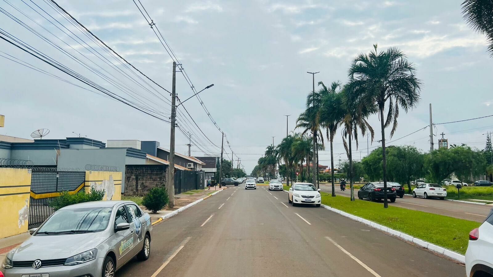 Imagem de compartilhamento para o artigo Dia será quente, com pouca chuva e muito sol em Chapadão do Sul da MS Todo dia